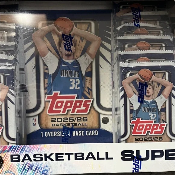 NIB Topps BasketbalL Superbox factory sealed - Picture 3 of 9